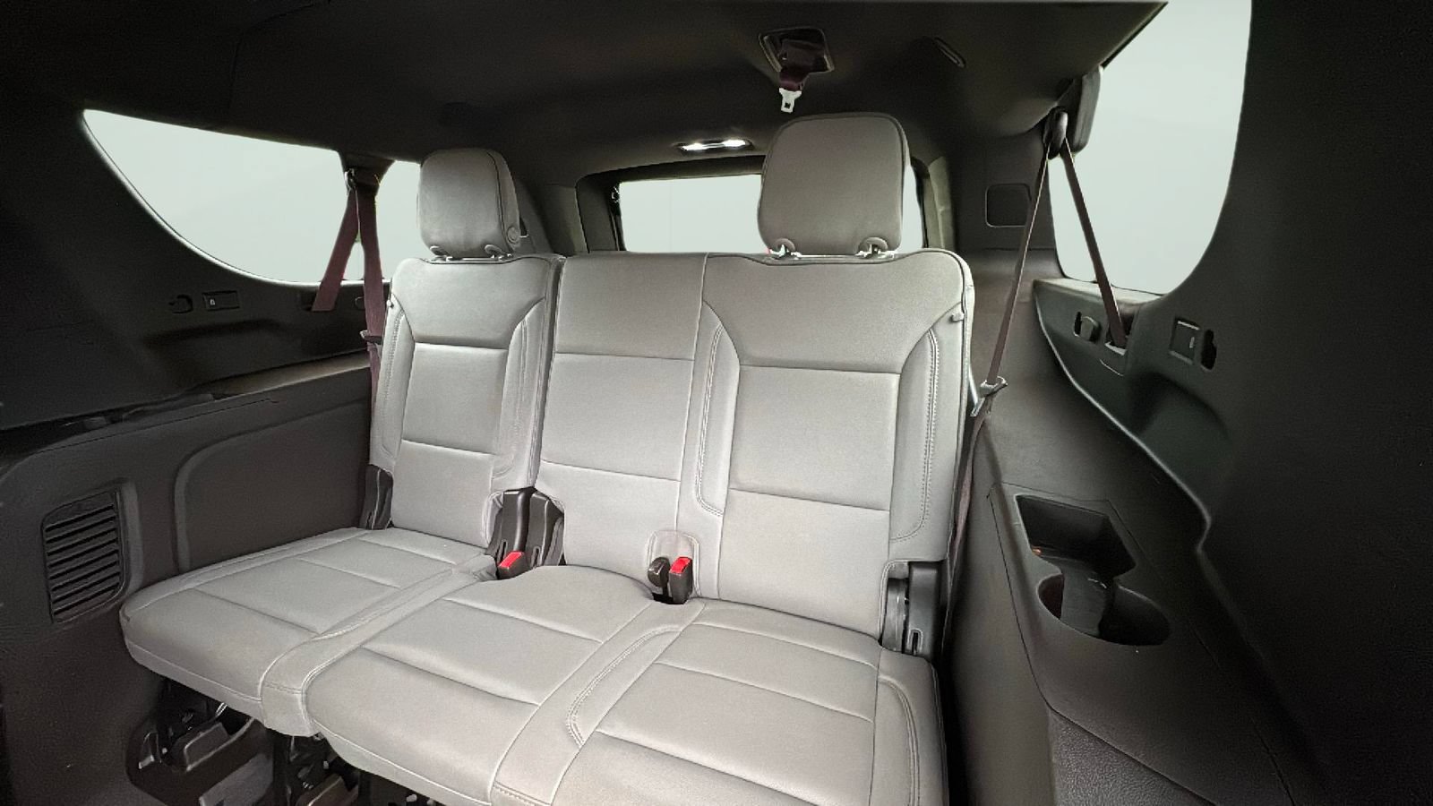 Used 2023 GMC Yukon XL SLT w/ SLT Luxury Package AWD/4WD image 29