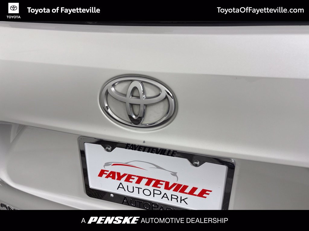 Used 2023 Toyota Highlander XLE FWD image 16