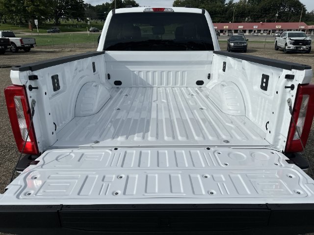 New 2027 Ford F350 XLT w/ FX4 Off-Road Package AWD/4WD image 22