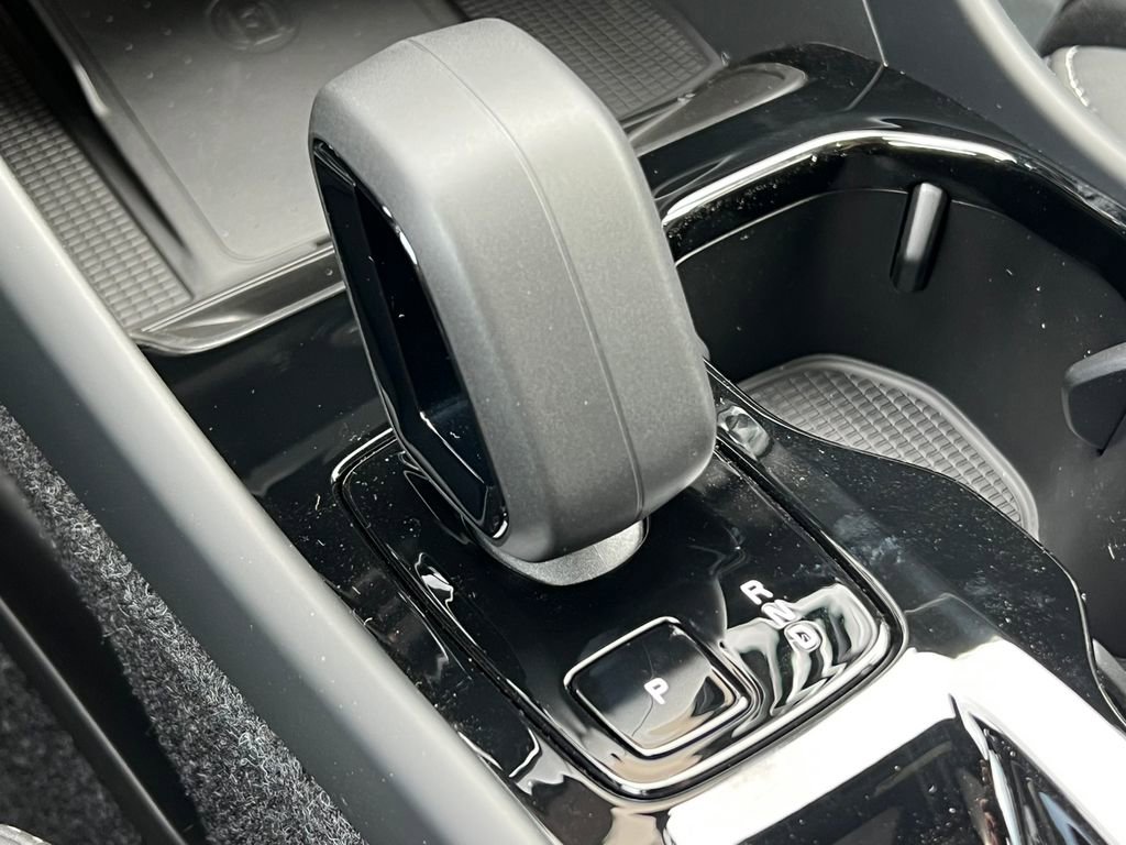 New 2026 Volvo XC40 B5 Ultra w/ Climate Package AWD/4WD image 30