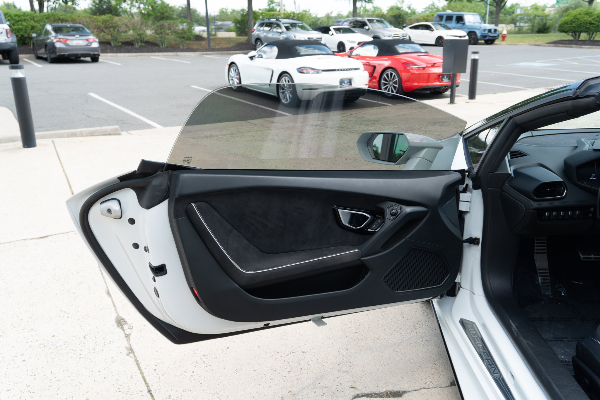 Used 2020 Lamborghini Huracan EVO AWD/4WD image 14