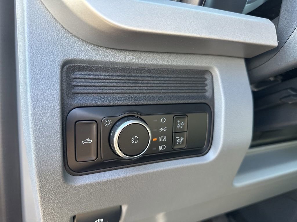 New 2026 Ford F250 XLT w/ Tremor Off-Road Package image 15