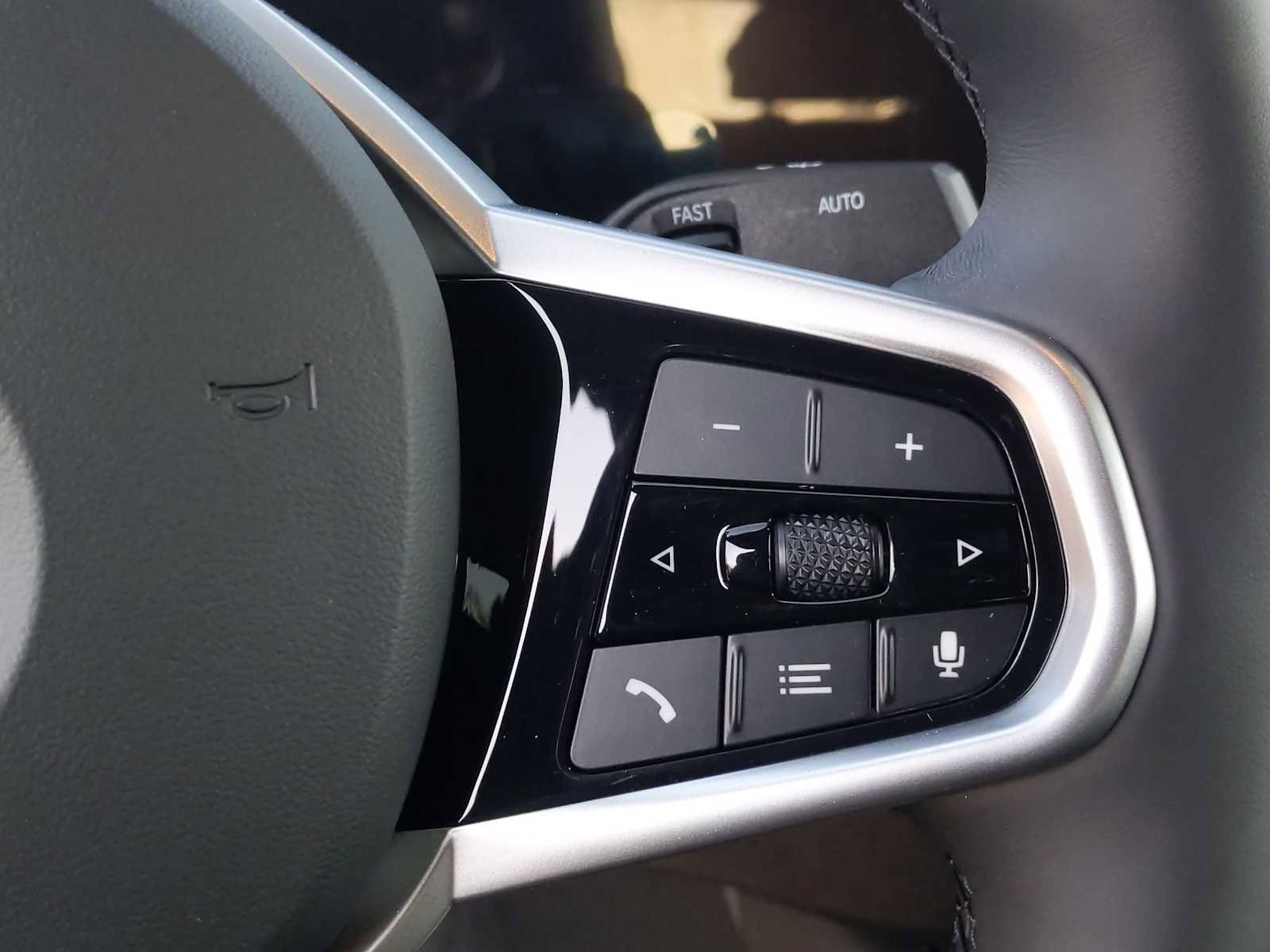 Used 2025 BMW i4 xDrive40i w/ M Sport Package image 26