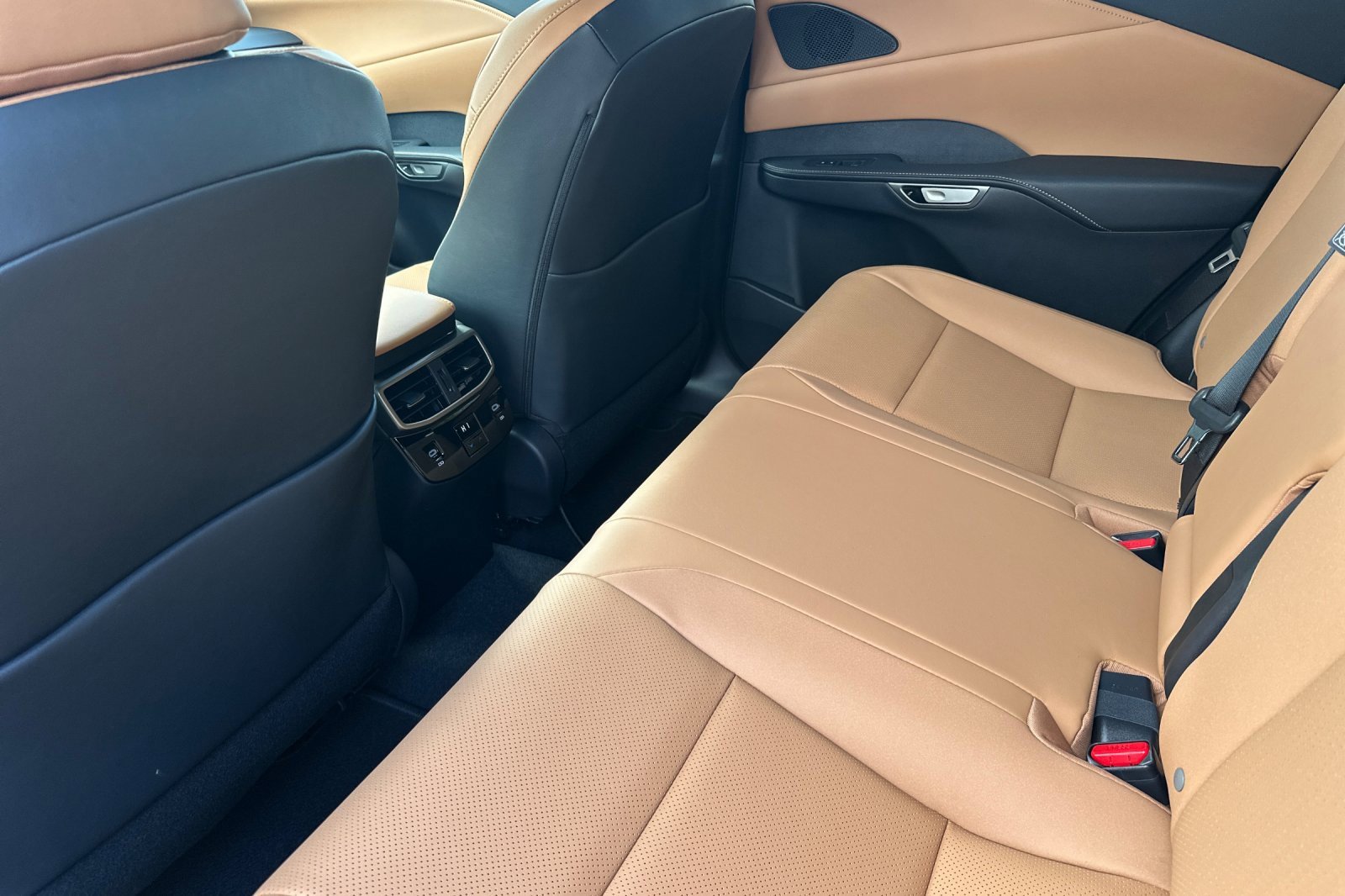 New 2026 Lexus RX 350 FWD image 9