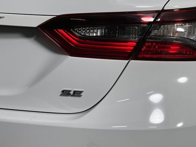 Used 2024 Toyota Camry SE image 39