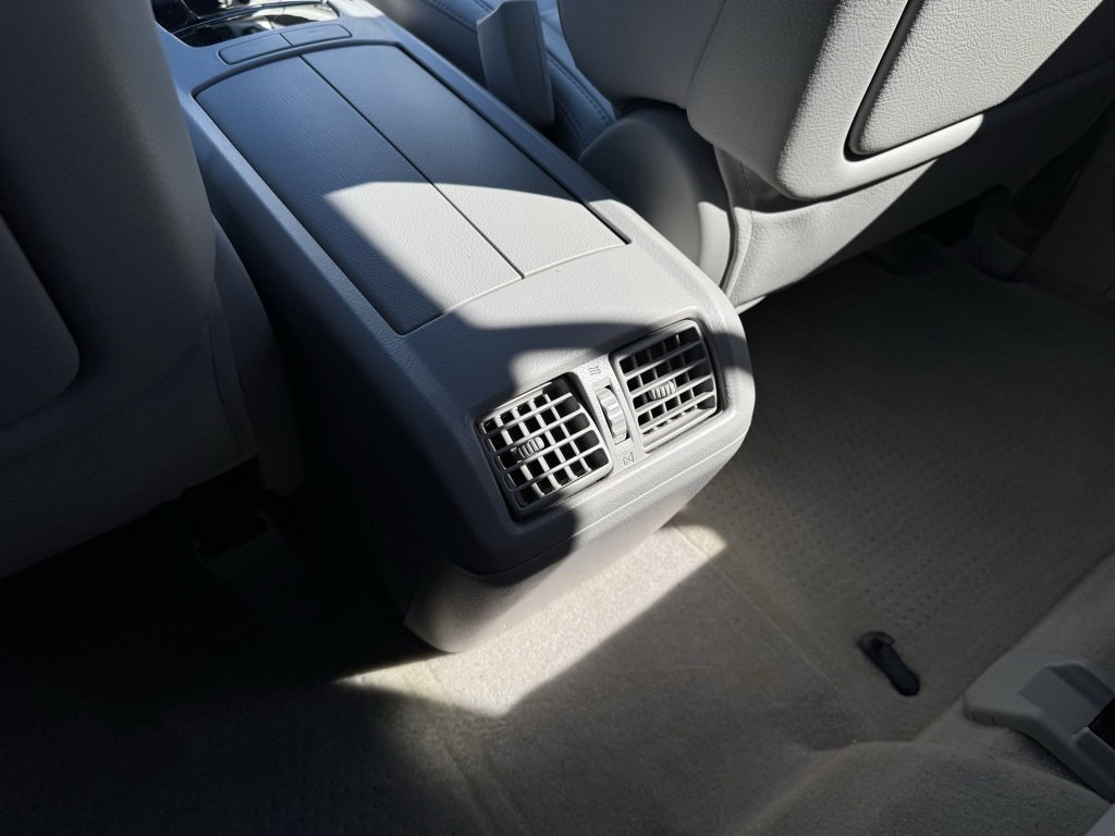 Used 2005 Lexus RX 330 AWD image 22