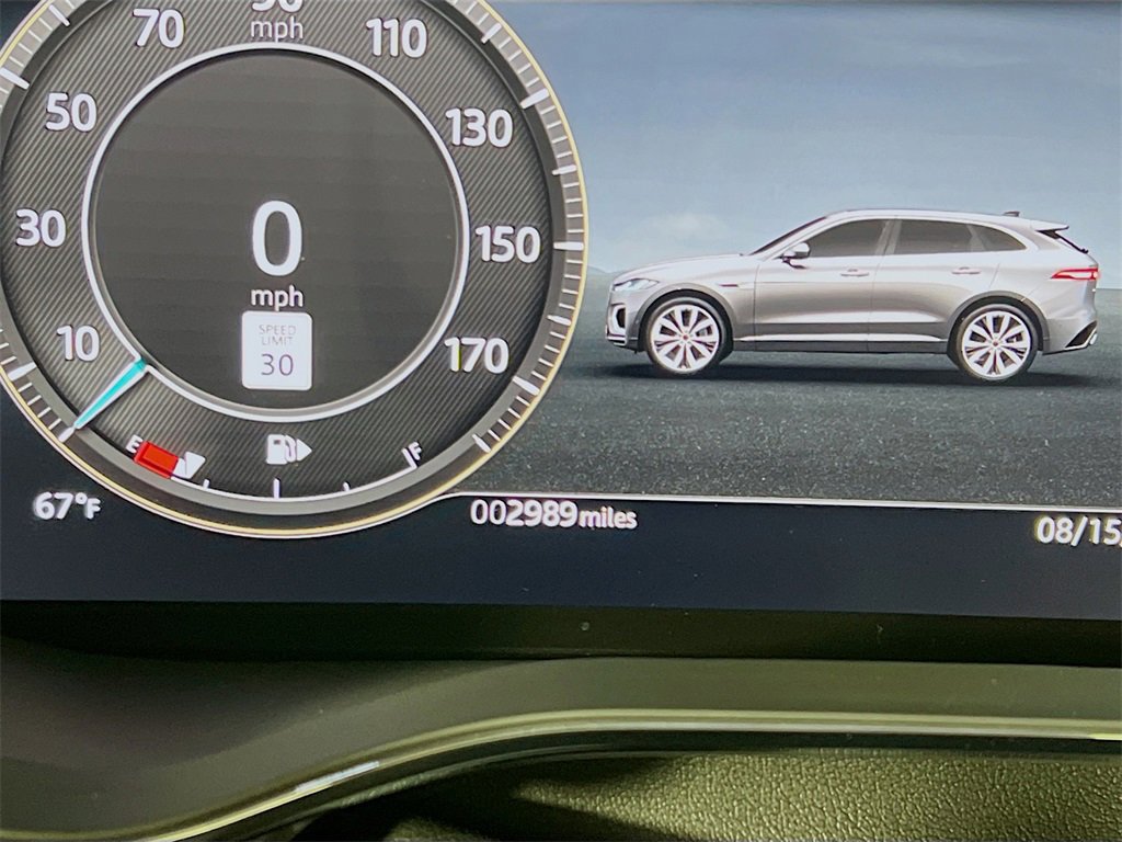 Used 2025 Jaguar F-PACE R-Dynamic S image 12