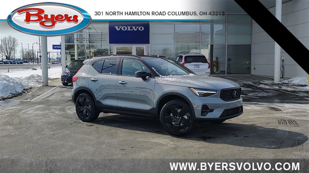 New 2026 Volvo XC40 B5 Ultra w/ Protection Package Premier
