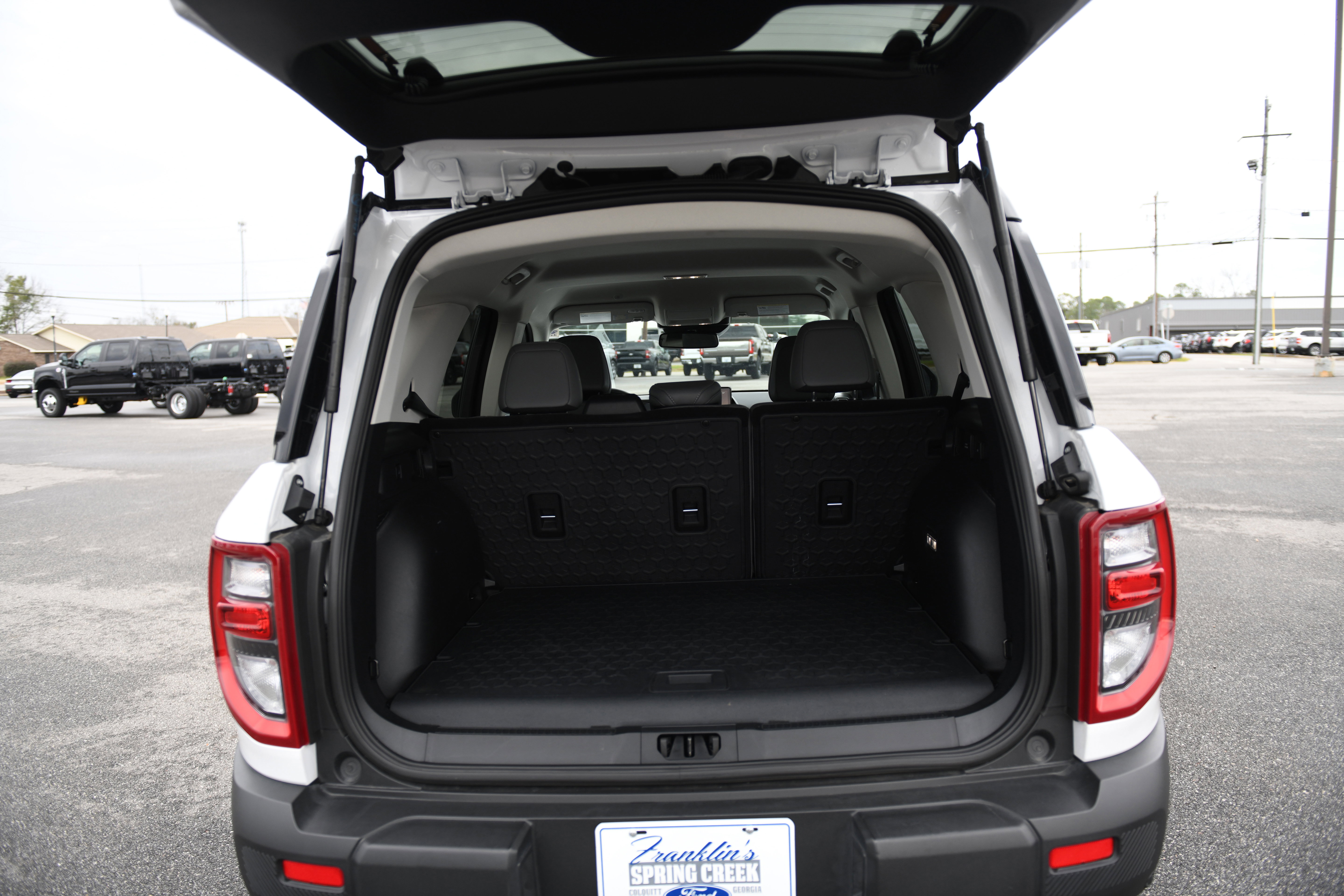 Used 2025 Ford Bronco Sport Badlands image 14