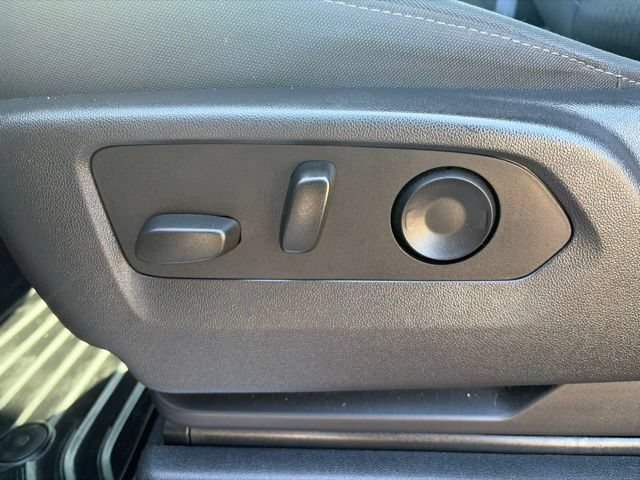Used 2023 Chevrolet Silverado 1500 LT w/ Protection Package AWD/4WD image 18