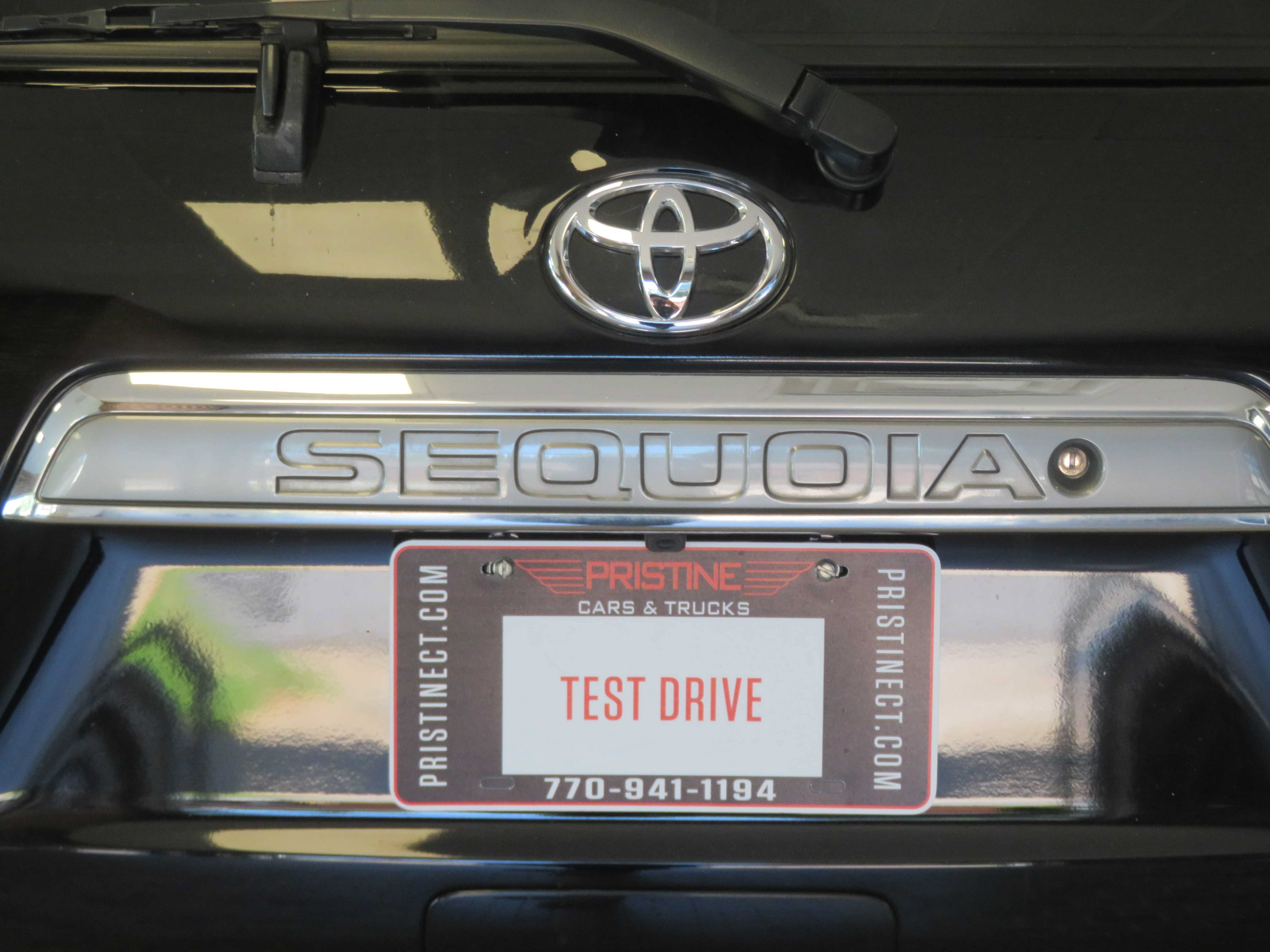 Used 2017 Toyota Sequoia Platinum RWD image 88