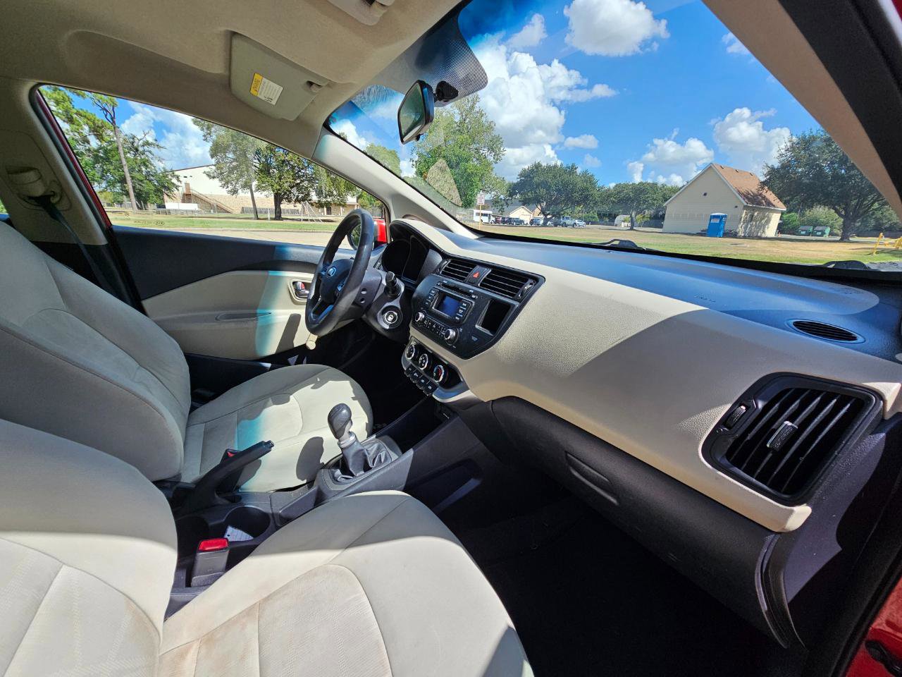 Used 2013 Kia Rio LX image 23