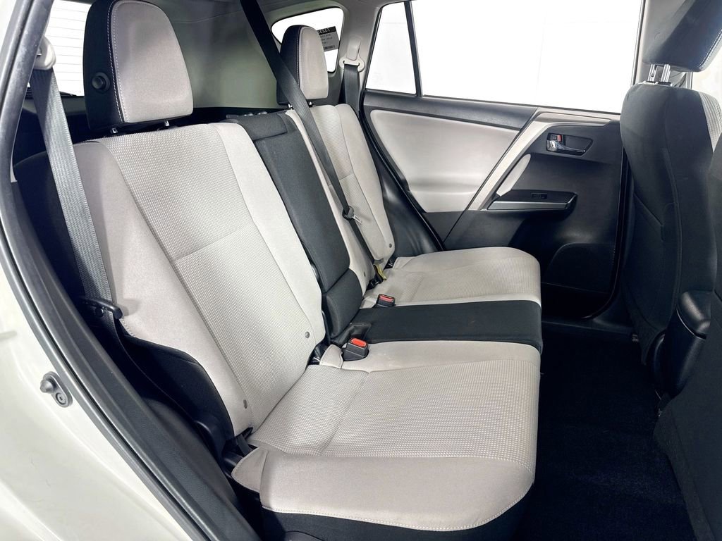 Used 2018 Toyota RAV4 XLE w/ Plus Extra Value Package FWD image 29