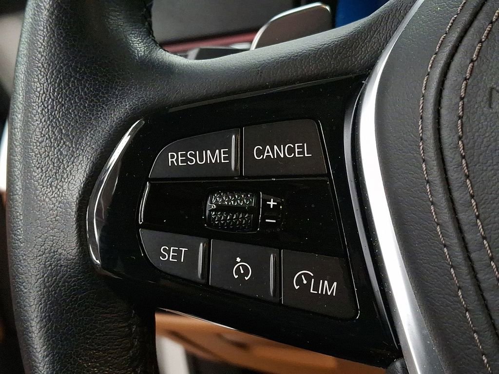 Certified 2023 BMW 530i xDrive w/ Premium Package image 16