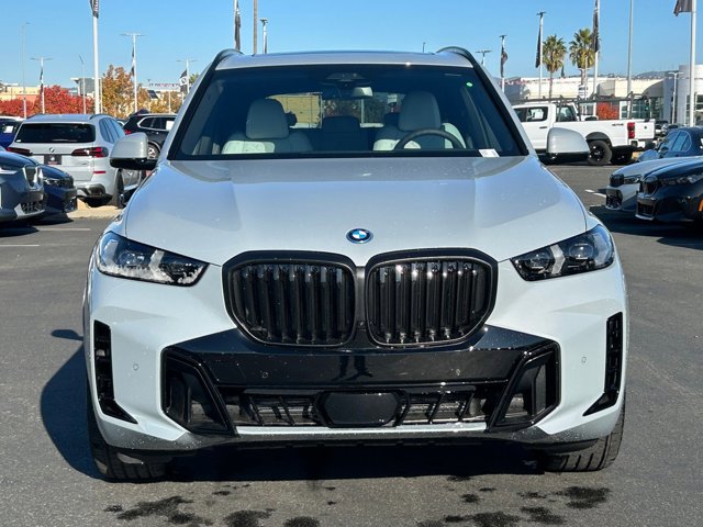 New 2026 BMW X5 xDrive50e w/ M Sport Package image 6