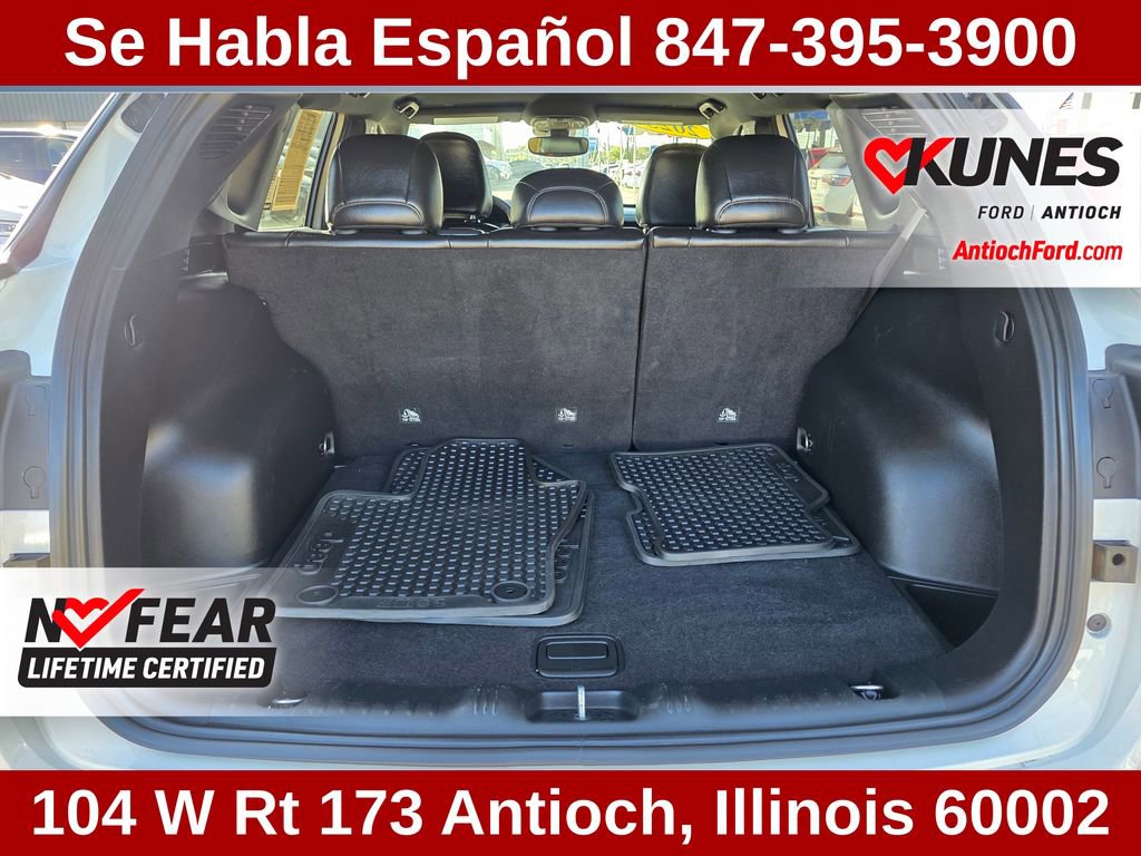 Used 2025 Jeep Compass Trailhawk AWD/4WD image 29