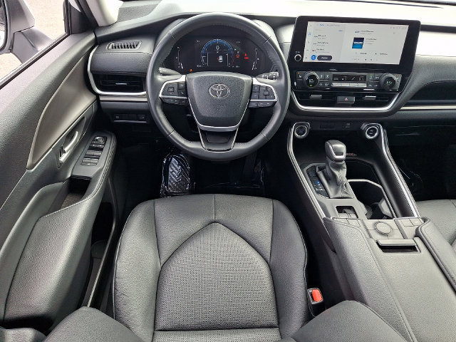 Certified 2024 Toyota Grand Highlander AWD image 7