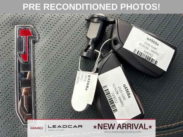 Used 2025 GMC Yukon AT4 AWD/4WD image 30