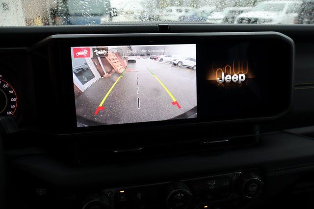 New 2026 Jeep Wrangler Unlimited Sahara AWD/4WD image 21