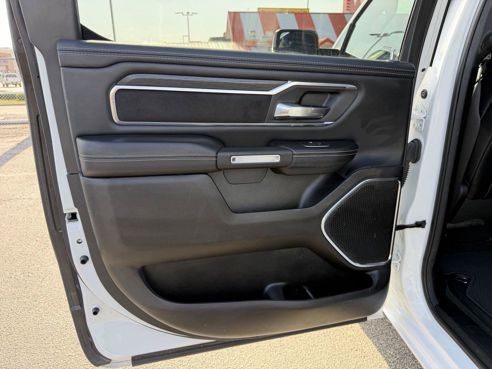 Used 2024 RAM 1500 Laramie RWD image 17