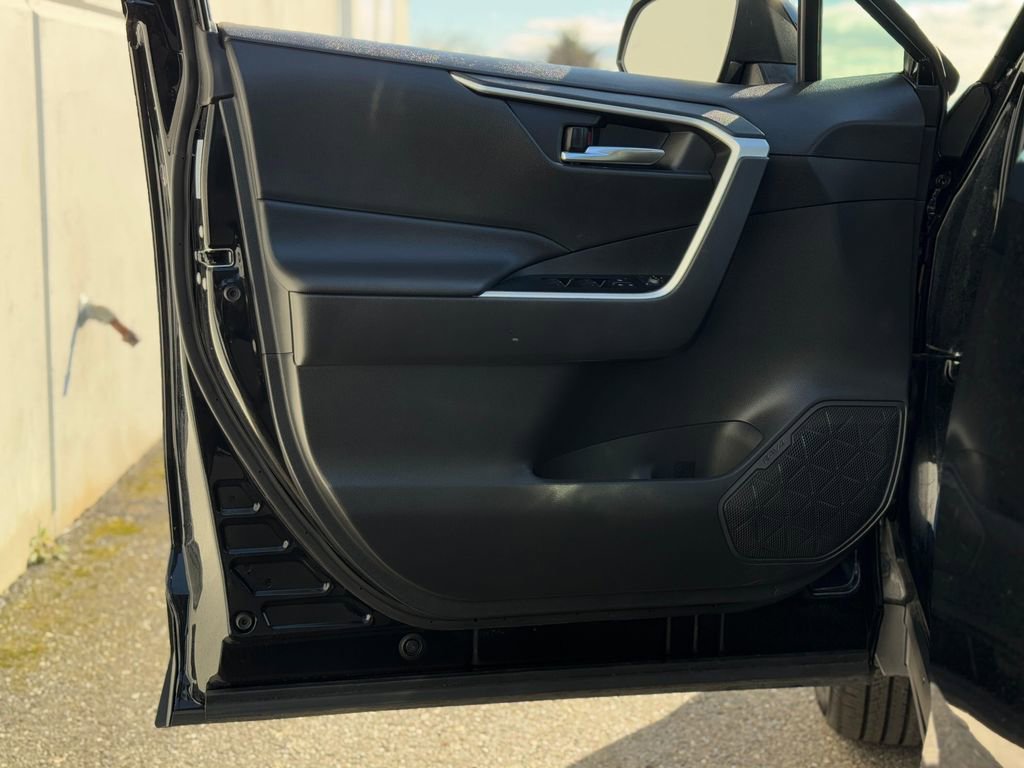 Certified 2025 Toyota RAV4 XLE image 10