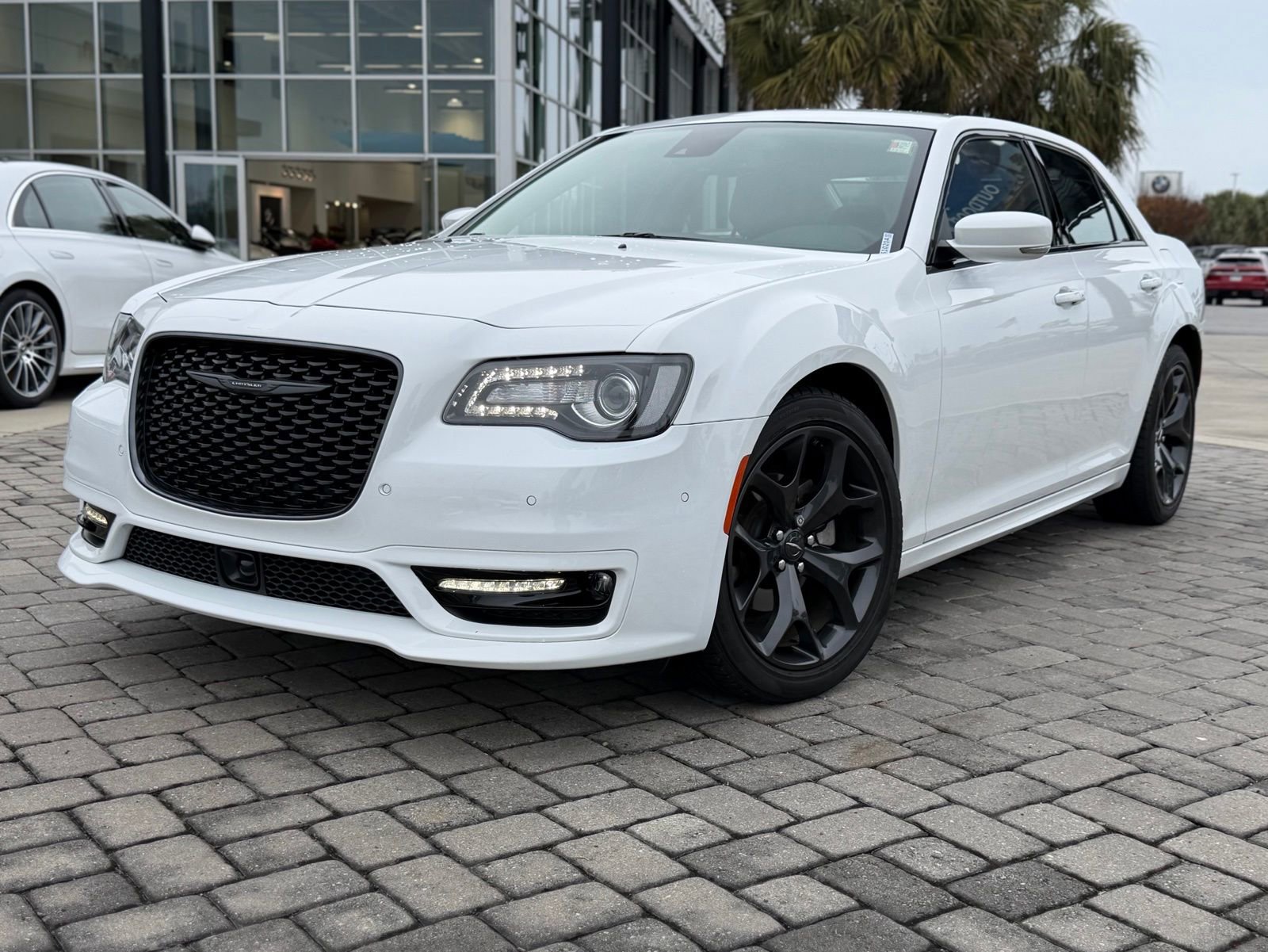 Used 2022 Chrysler 300 Touring L w/ Safetytec Plus Group