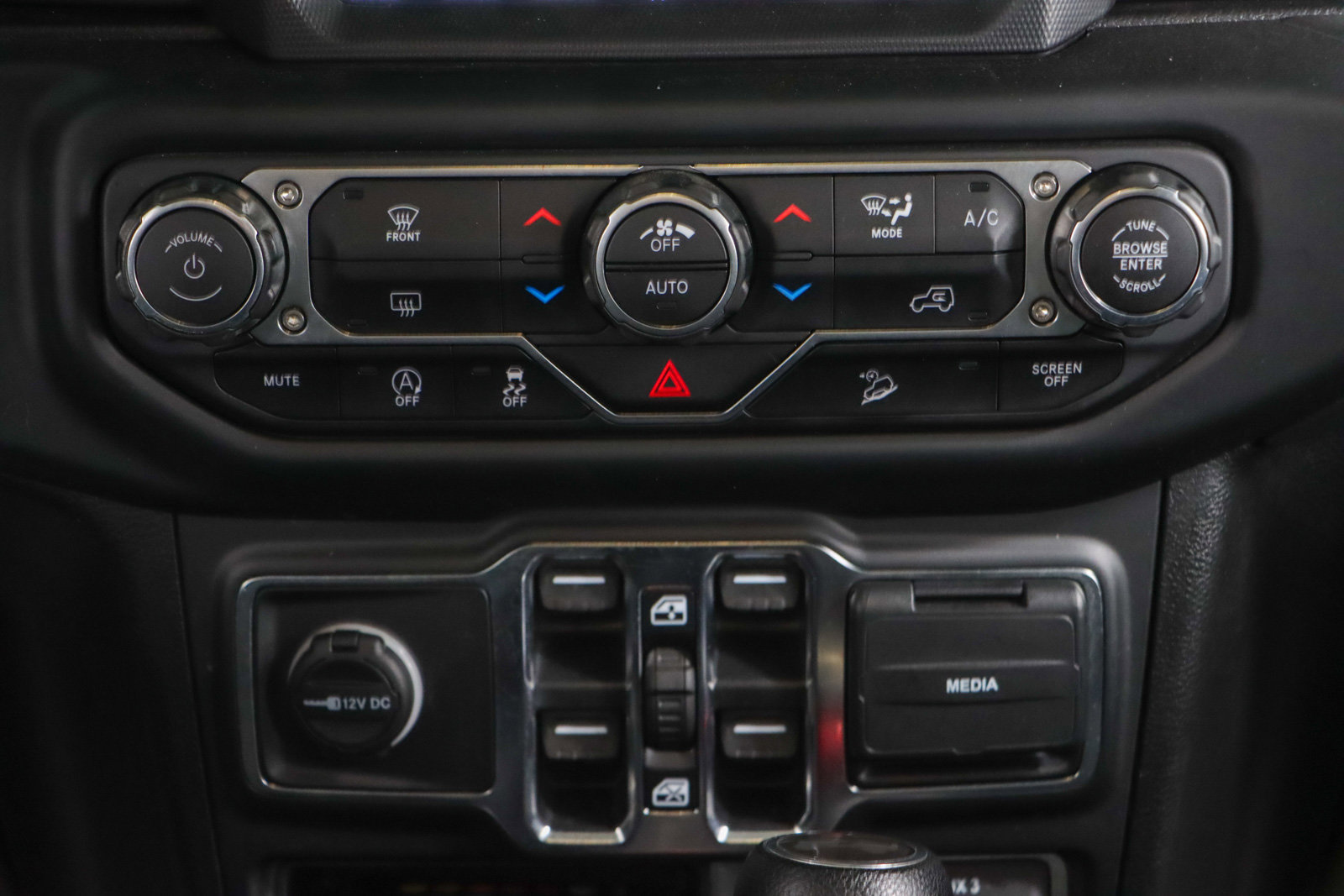 Used 2021 Jeep Wrangler Unlimited Sahara image 20