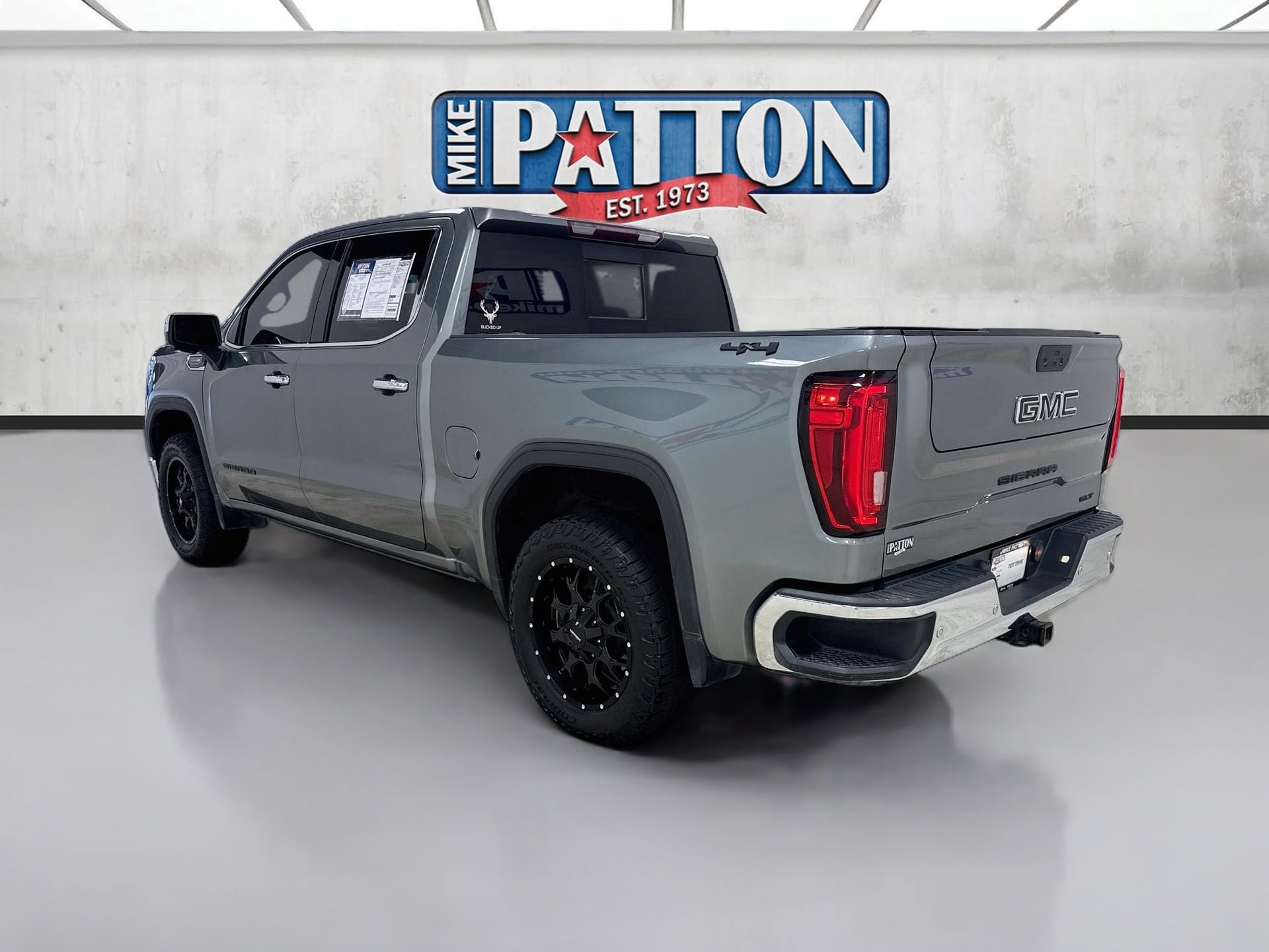 Used 2020 GMC Sierra 1500 SLT w/ SLT Premium Plus Package AWD/4WD image 5
