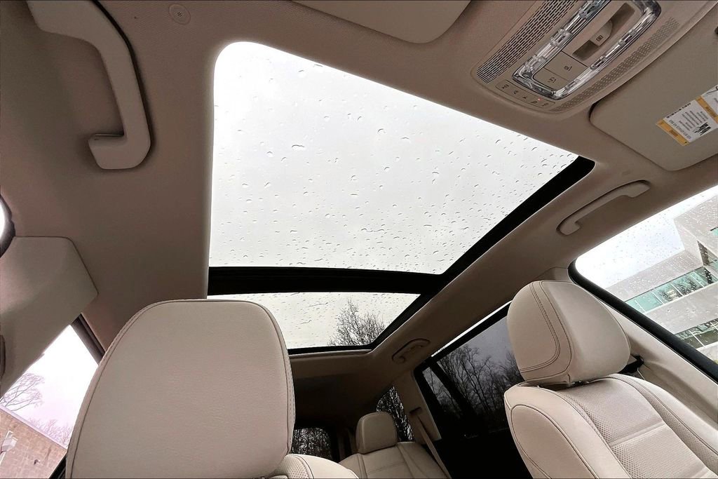 Certified 2022 Mercedes-Benz GLS 450 4MATIC image 17