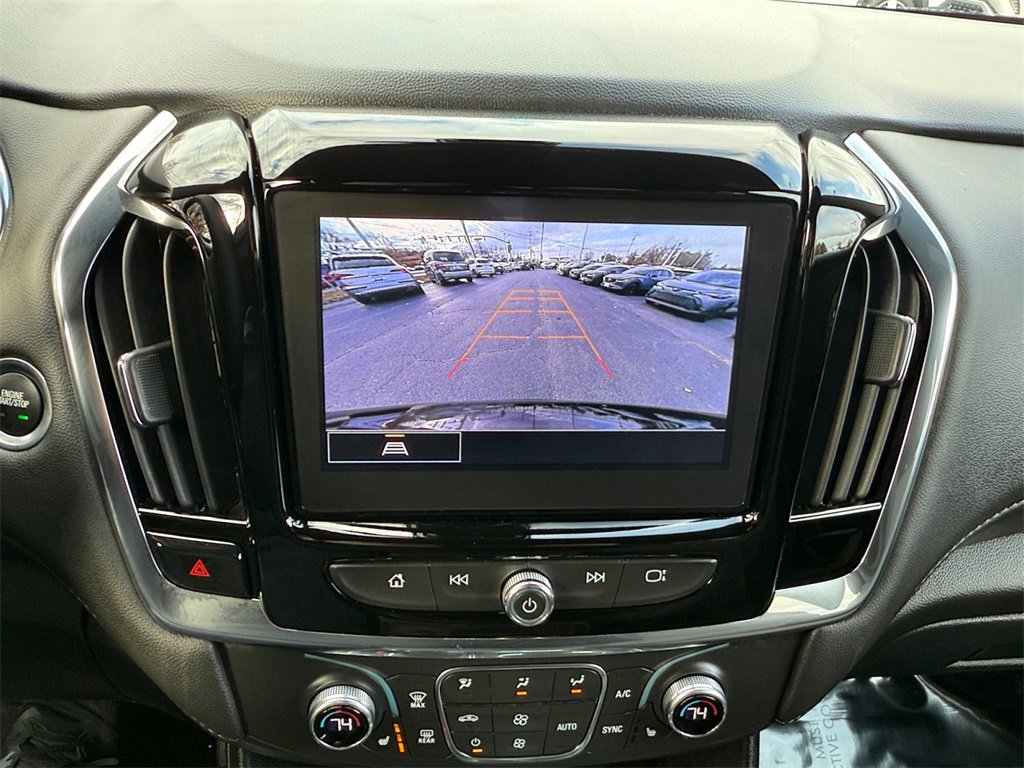 Used 2023 Chevrolet Traverse LT image 20