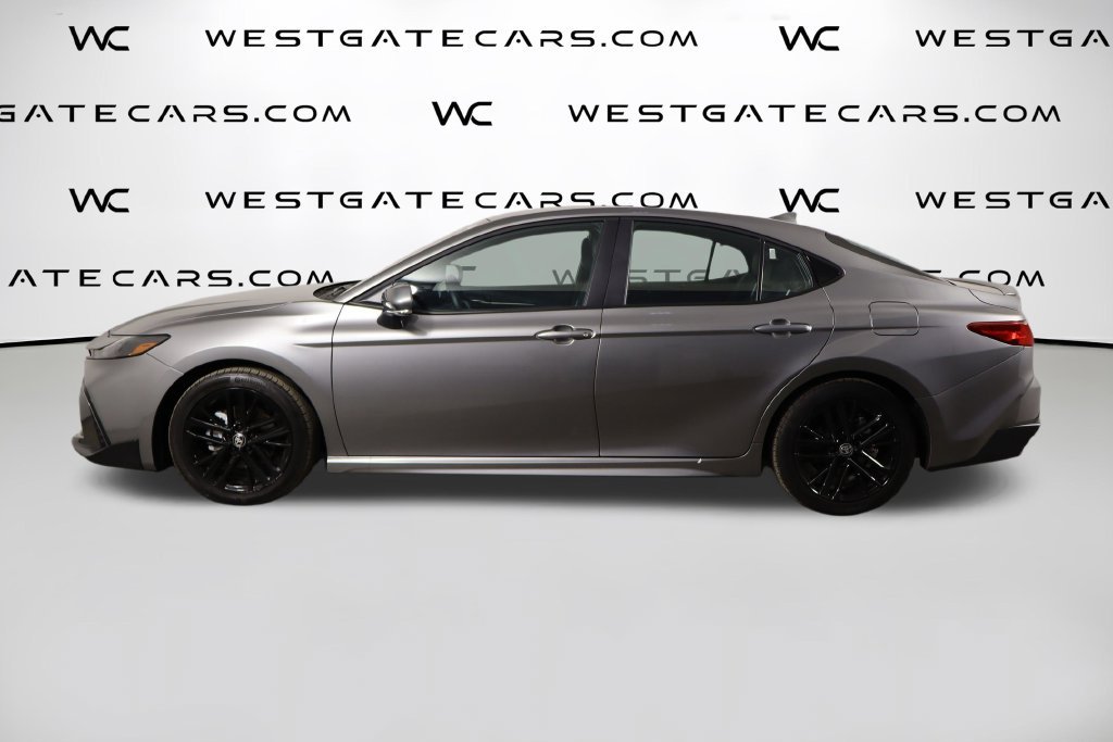 Used 2026 Toyota Camry SE w/ Convenience Package FWD image 5