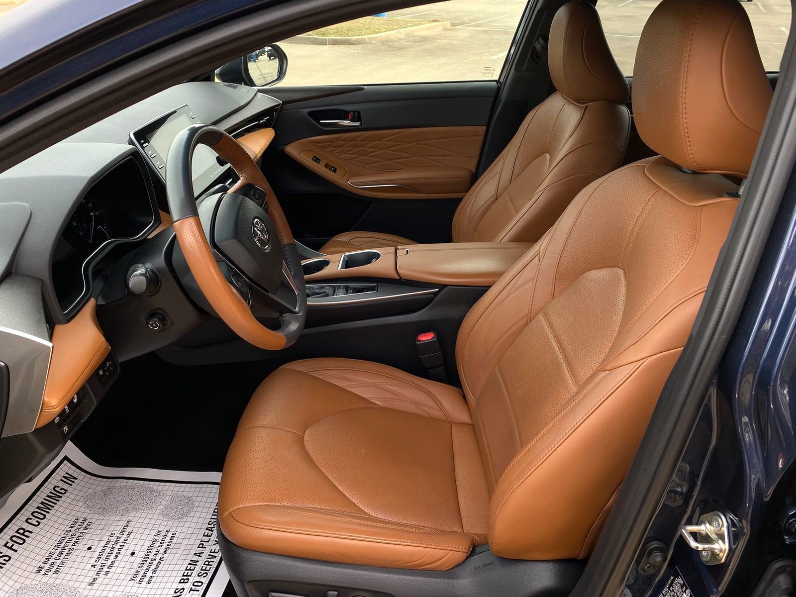 Used 2019 Toyota Avalon Limited image 10