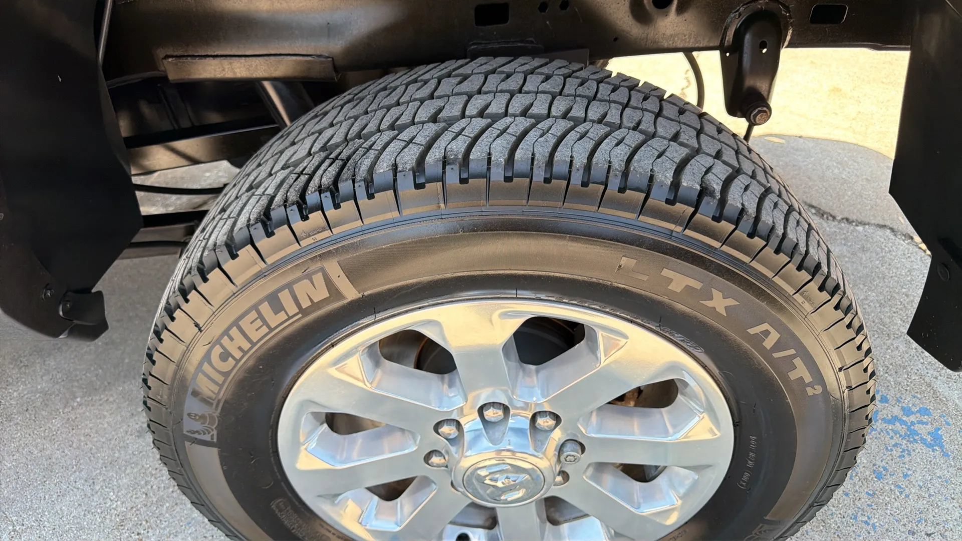 Used 2019 RAM 2500 Laramie AWD/4WD image 9