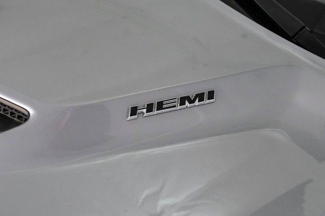 Used 2013 Dodge Challenger R/T RWD image 44
