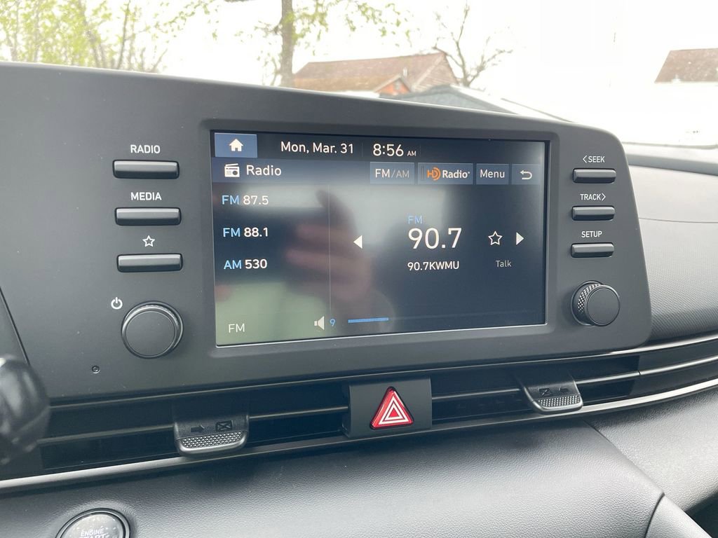 Certified 2025 Hyundai Elantra Sport image 42