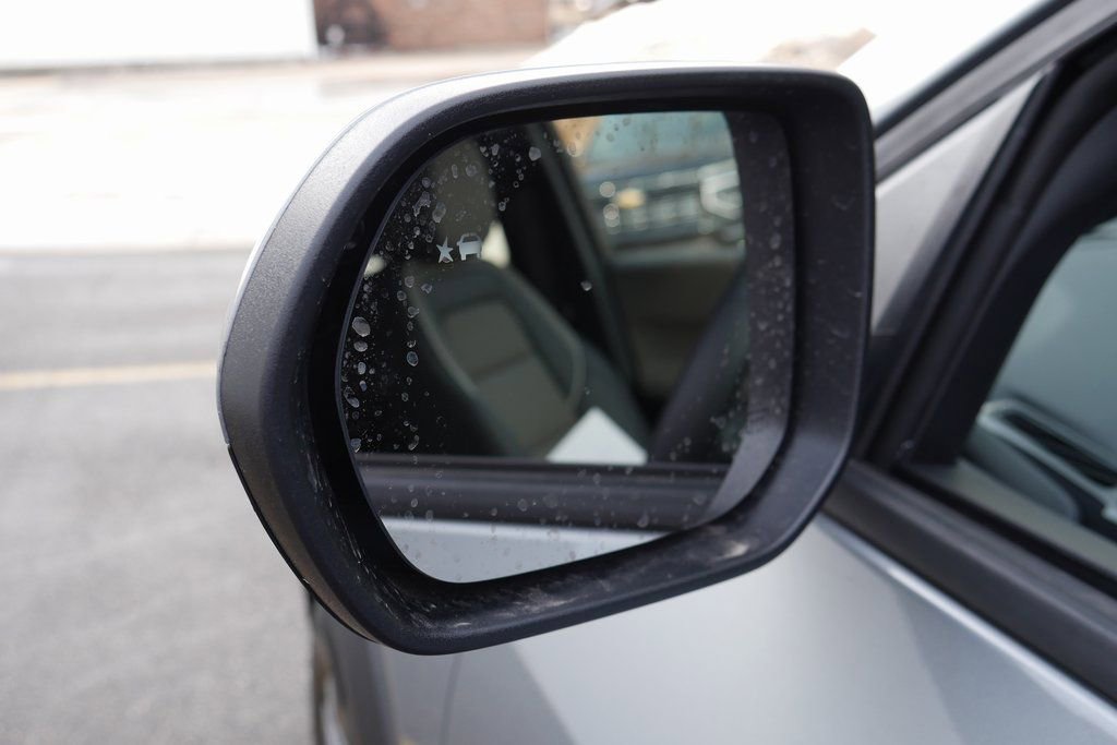 New 2026 Chevrolet Equinox LT w/ Convenience Package II image 24