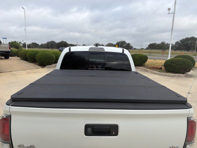 Used 2023 Toyota Tacoma Limited AWD/4WD image 14