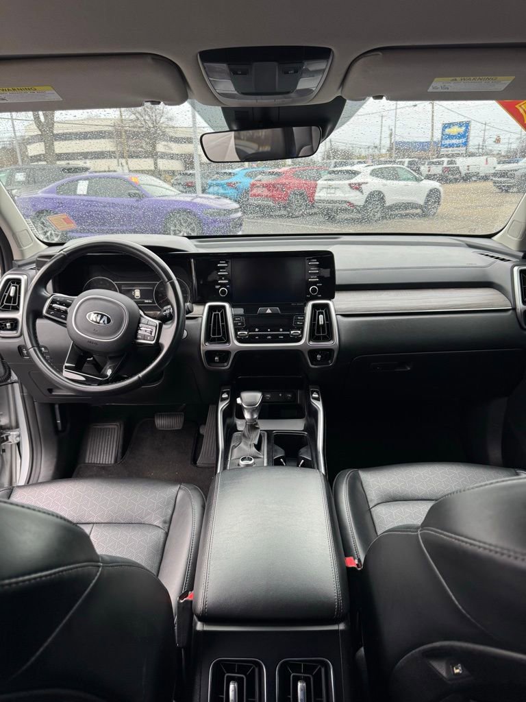 Used 2021 Kia Sorento EX image 17