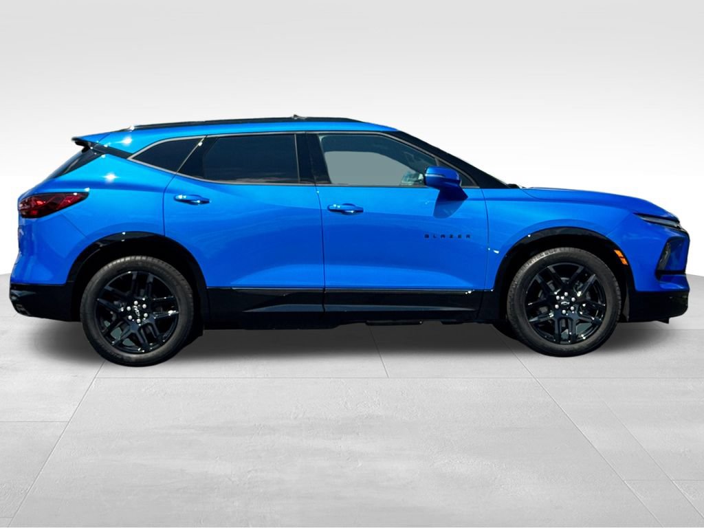 Used 2024 Chevrolet Blazer RS w/ Enhanced Convenience Package AWD/4WD image 8
