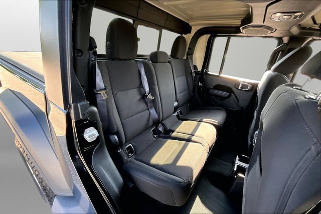 Used 2023 Jeep Gladiator Sport AWD/4WD image 27