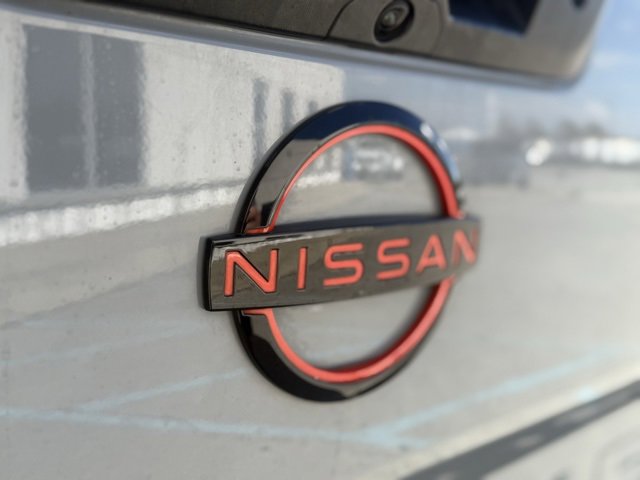Used 2023 Nissan Frontier PRO-4X w/ Pro-4X Premium Package image 6