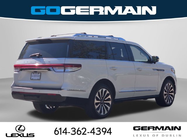 Used 2022 Lincoln Navigator Reserve AWD/4WD image 7