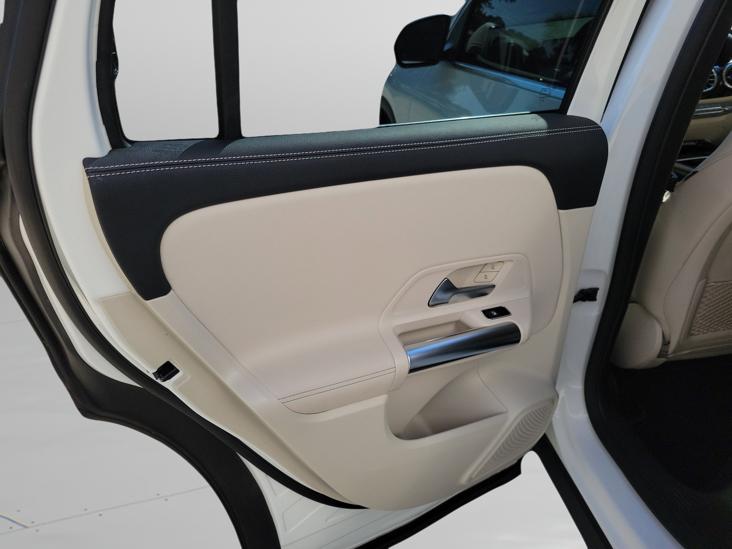 Used 2023 Mercedes-Benz GLA 250 image 9