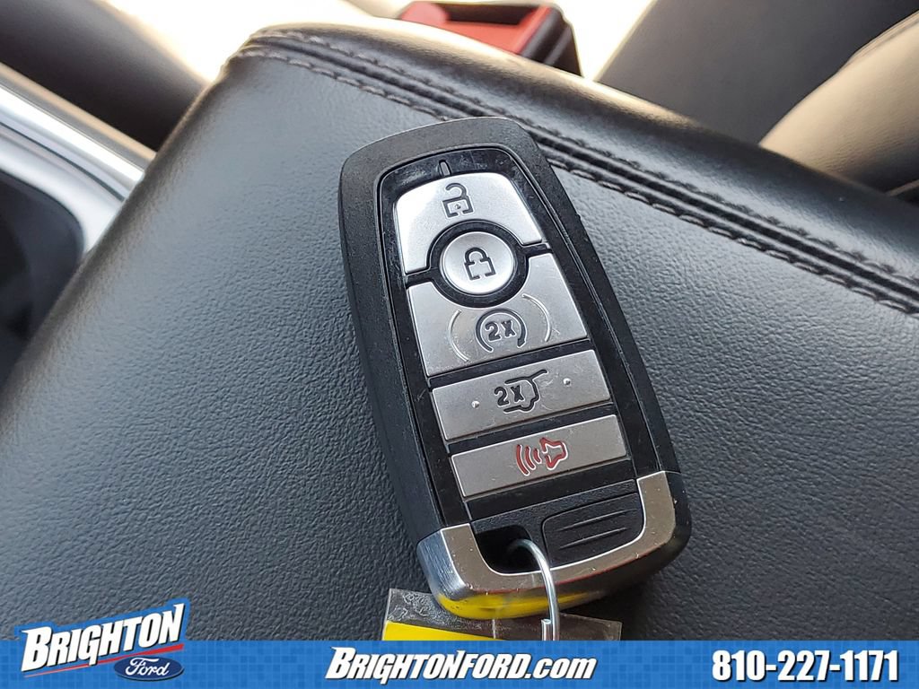 Used 2023 Ford Explorer XLT w/ Equipment Group 202A AWD/4WD image 31