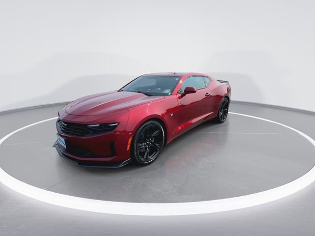 Used 2021 Chevrolet Camaro LT w/ Technology Package video 4