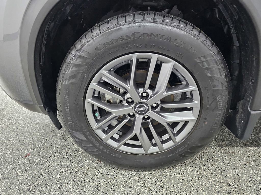 Used 2022 Nissan Rogue S AWD/4WD image 9