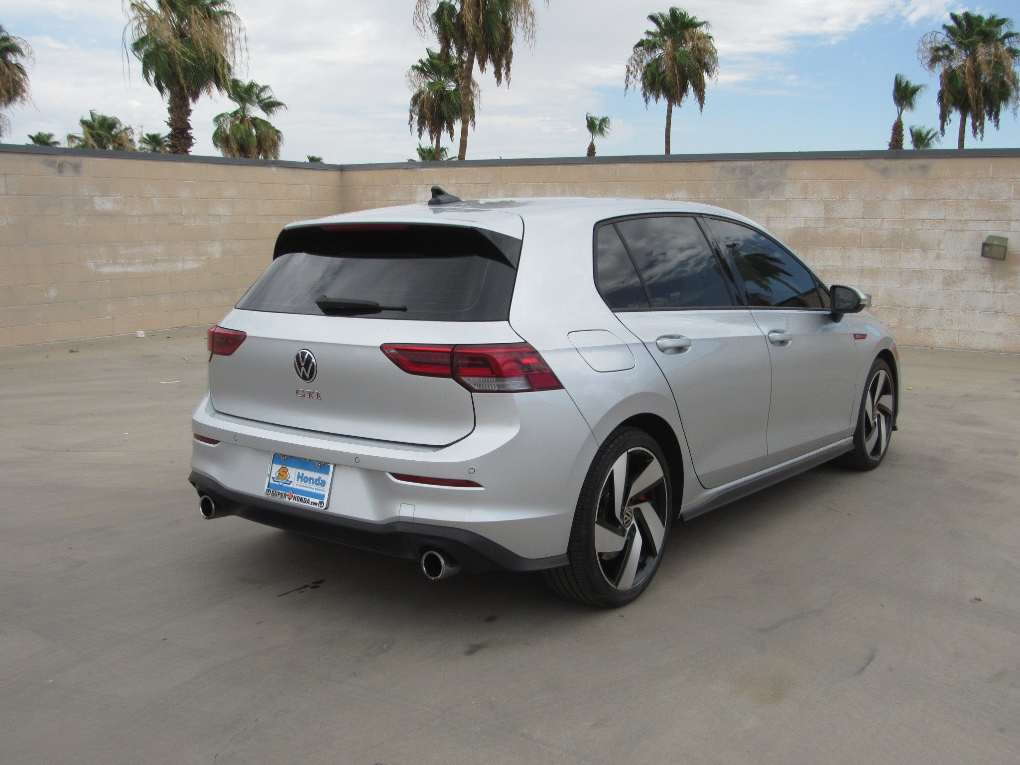 Used 2022 Volkswagen GTI S FWD image 5