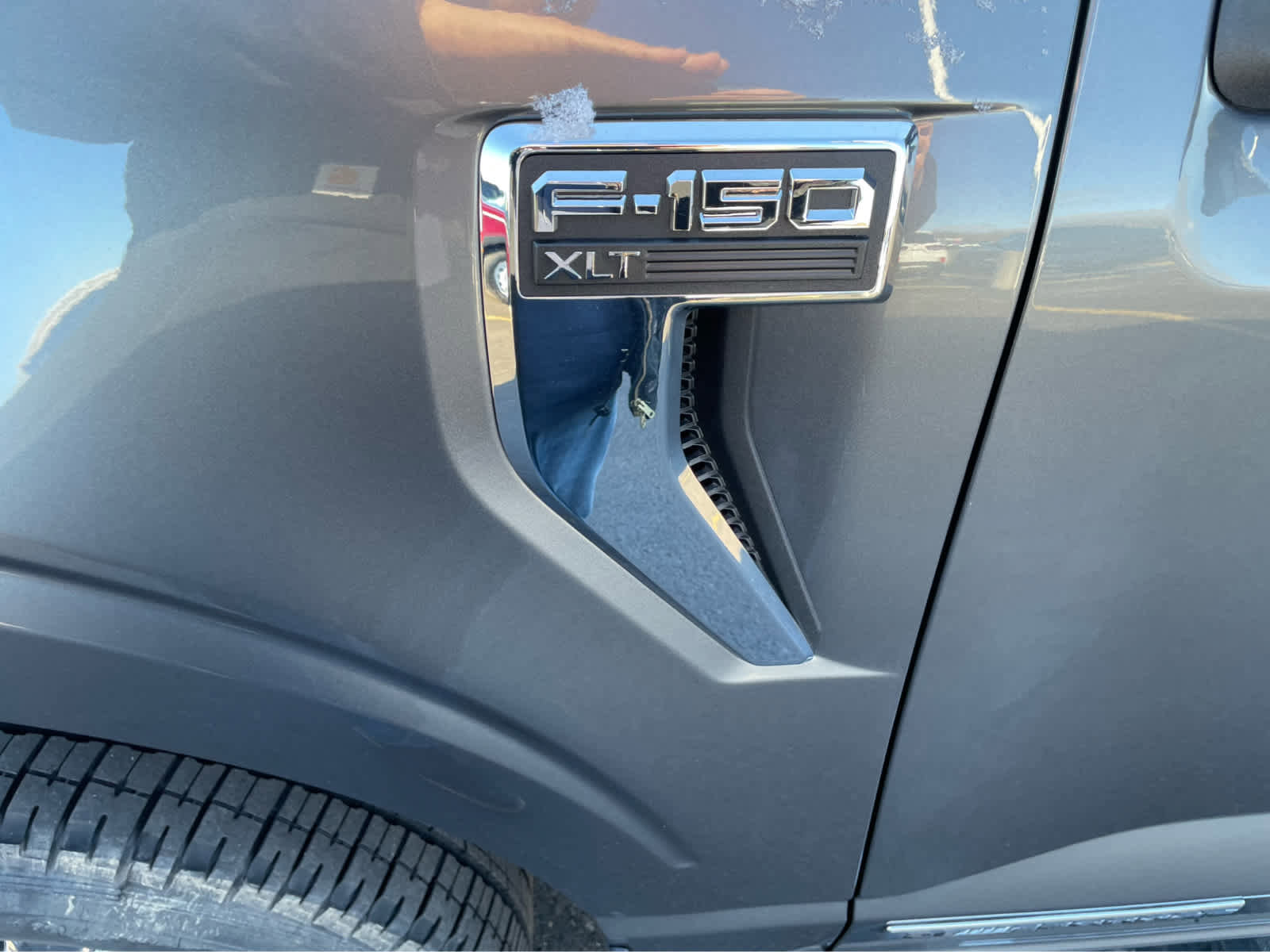 Used 2025 Ford F150 XLT w/ Equipment Group 302A MID image 10