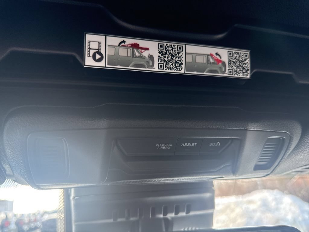 New 2025 Jeep Wrangler Unlimited Sahara AWD/4WD image 28