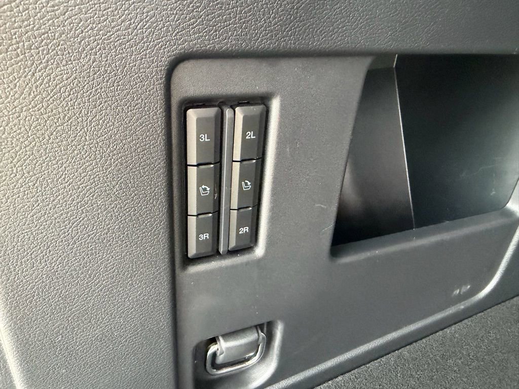 Used 2024 Ford Expedition Limited image 13